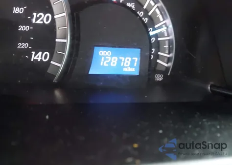 2014 Toyota Camry Se z USA, uszkodzony, nr VIN 4T1BF1FK2EU829590